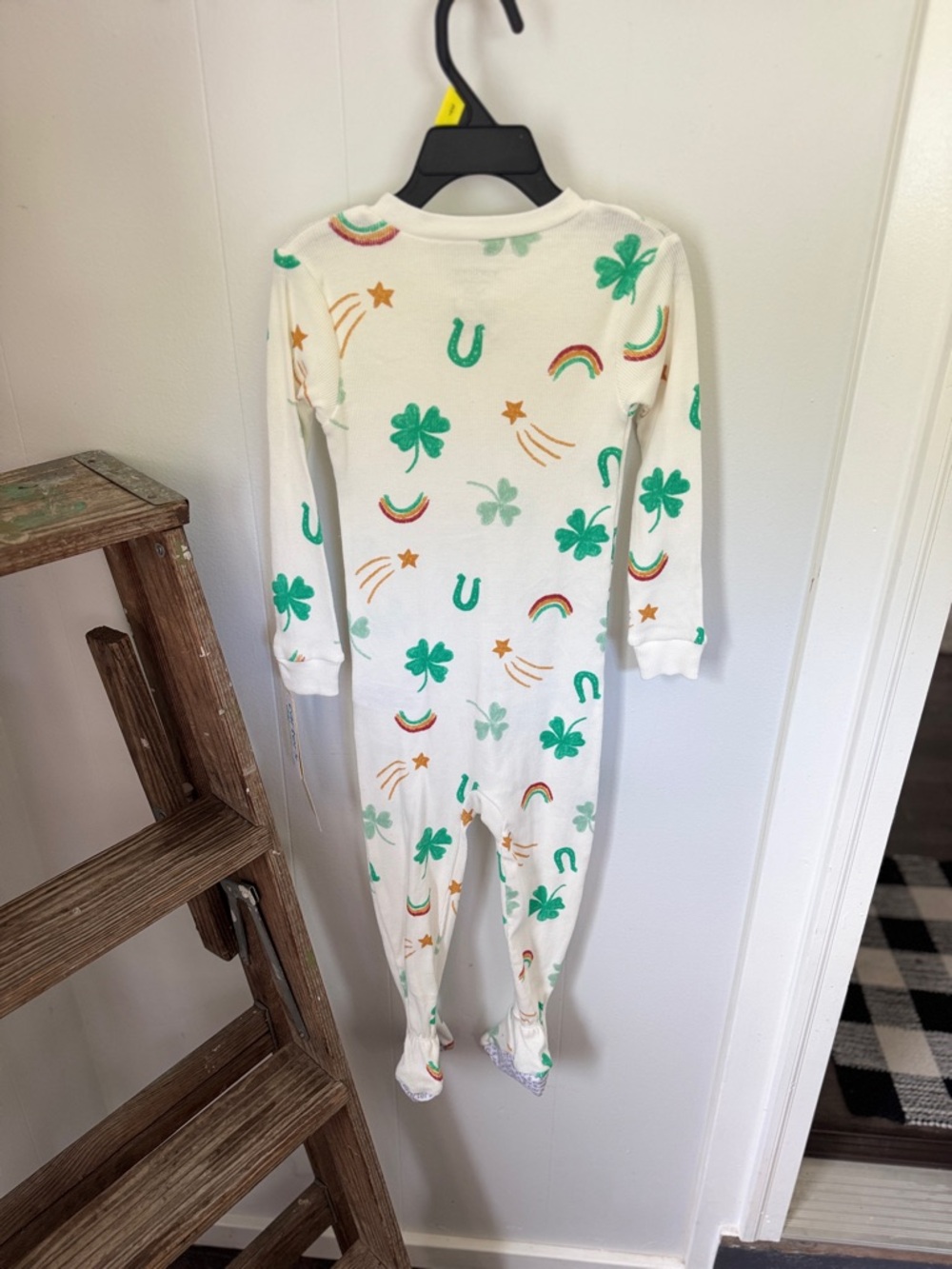 🌈☘️ NWT Carter’s 100% Cotton Shamrock Footie Sleeper 3T - Picture 4 of 7